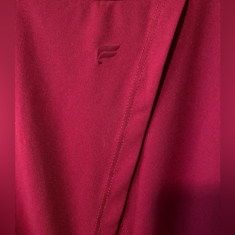 Fabletics Open-Back Top - Picture 3 of 4